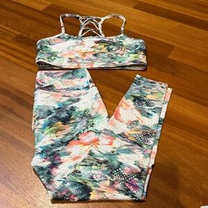 prAna Yoga Set Bra Top XL & Leggings M Multicolor Abstract Print EUC